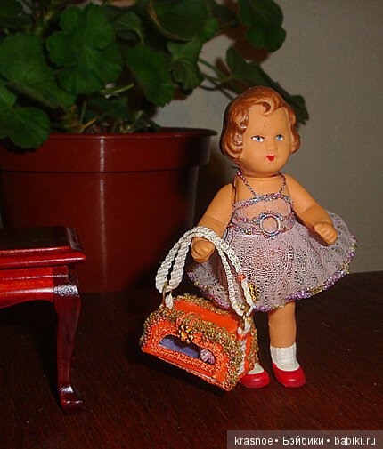 Во что мы с куклами играем? Минипига загоняем (фото 7)