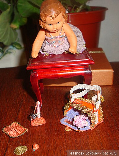 Во что мы с куклами играем? Минипига загоняем (фото 2)