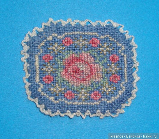 Коврик с современным узором крестом. Миниатюра в формате 1х24- 1х12