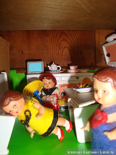 Сам себе "Квартирный вопрос". Выпуск восьмой. Многоэтажка для пупсиков. Этаж 1. Кухня и спальня (фото 10)