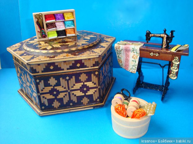 Во что мы с куклами играем? Во все! Швейная машина - не роскошь (фото 4)