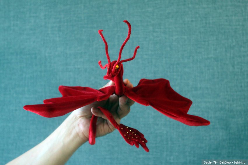 Бархатный дракончик — Авторские игрушки из разных материалов: синельная проволока (фото 3)