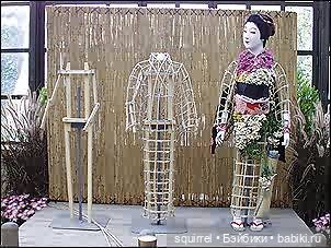 Японские куклы из хризантем (фото 2)