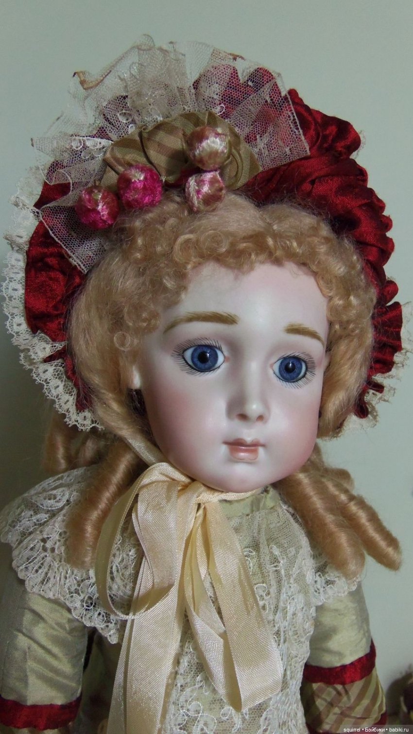 Реплики антикварных Жюмо Трист (печальная, длиннолицая)