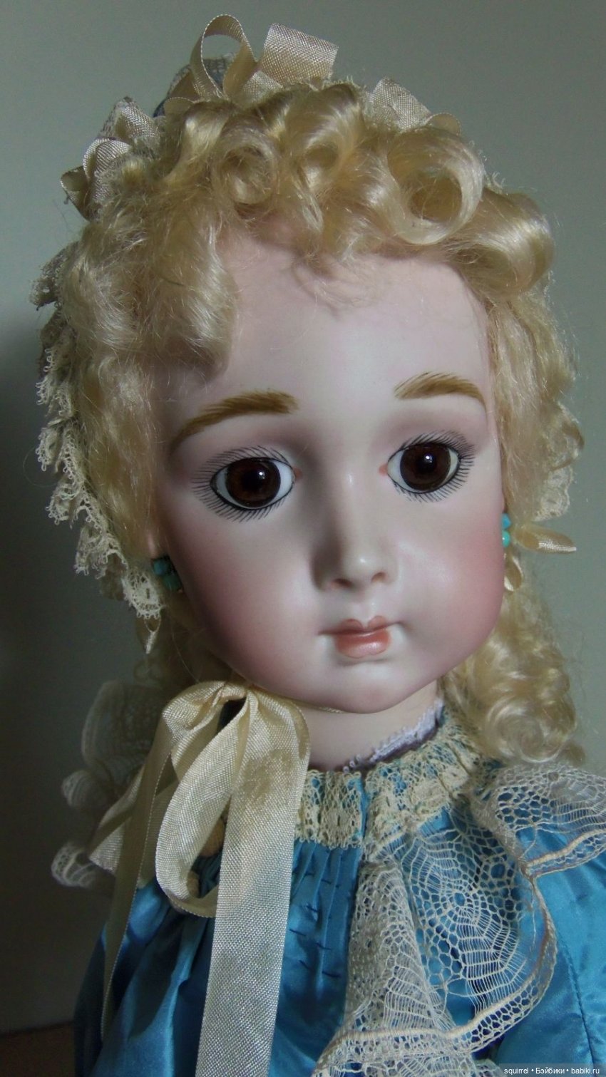 Реплики антикварных Жюмо Трист (печальная, длиннолицая)