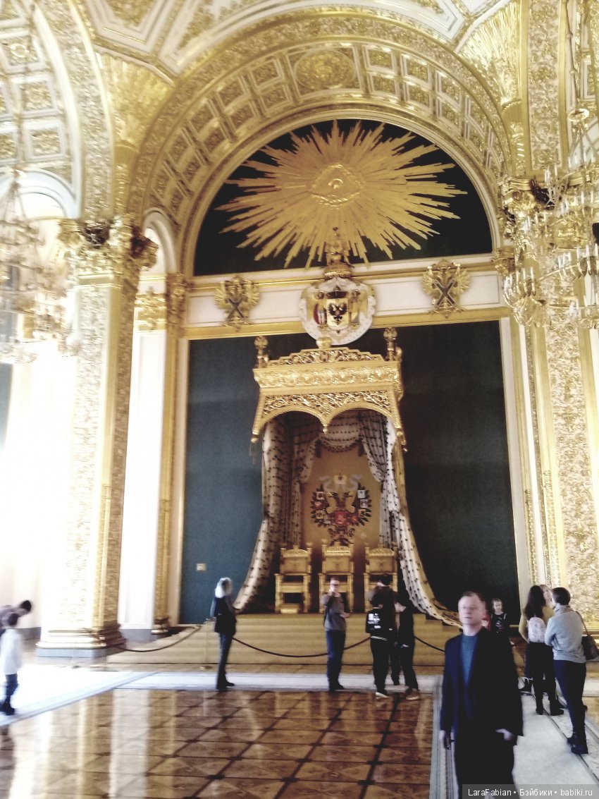 Шотландская гостья изучает столицу часть 1 (фото 7)