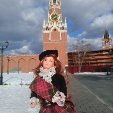 Шотландская гостья изучает столицу часть 1