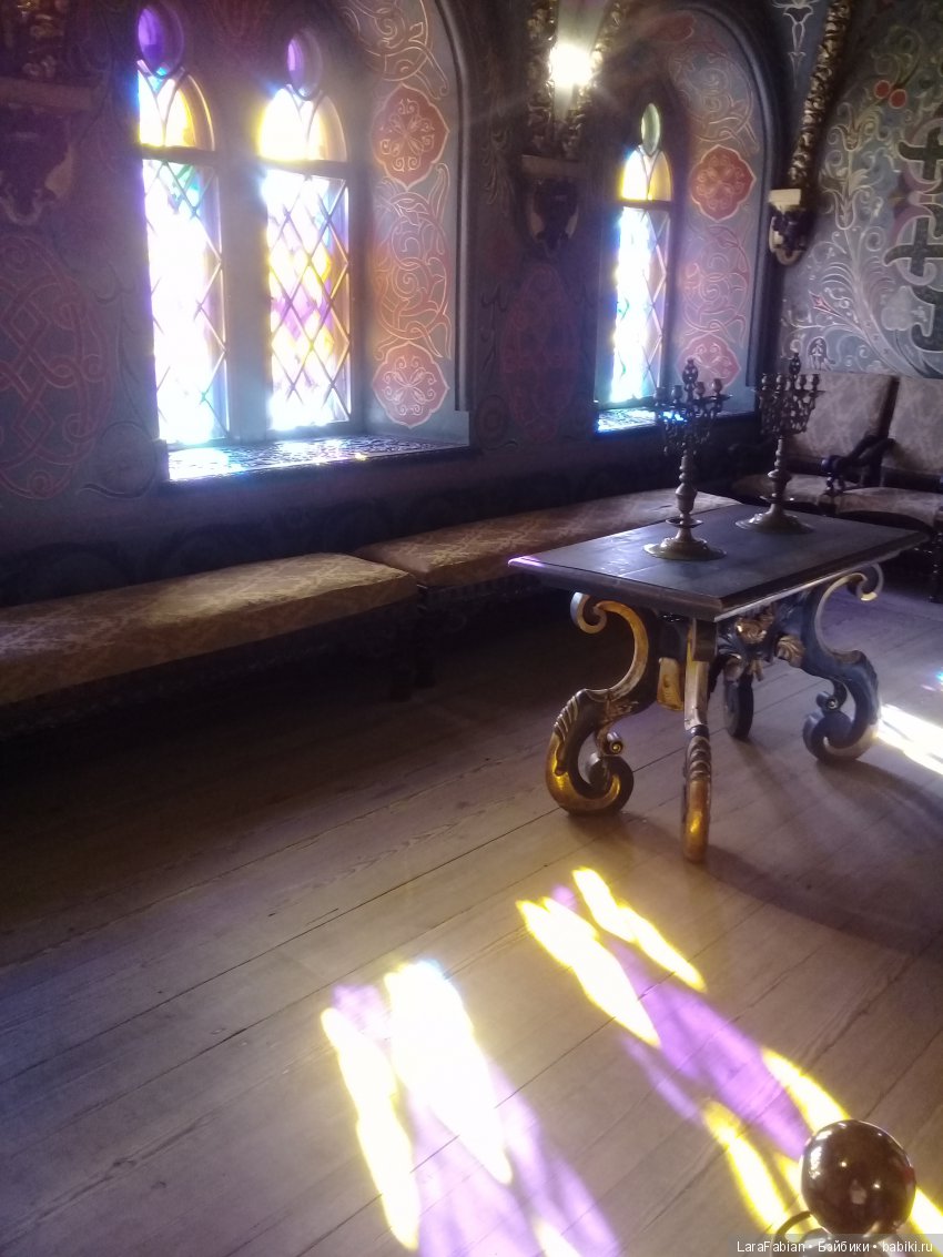 Шотландская гостья изучает столицу часть 3