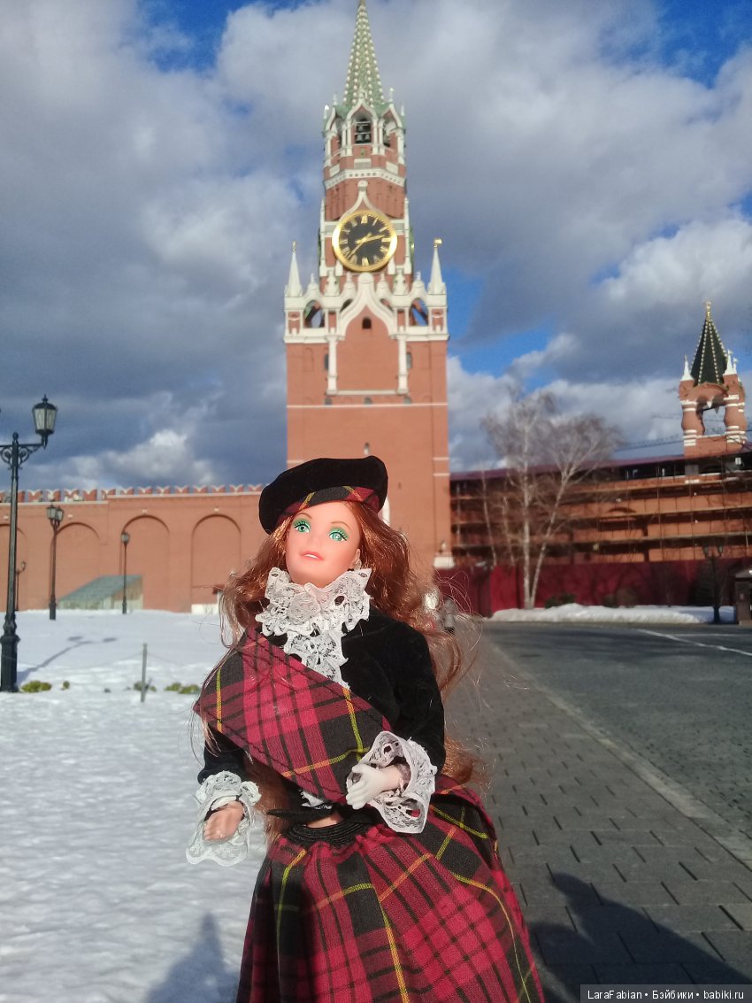 Шотландская гостья изучает столицу часть 4