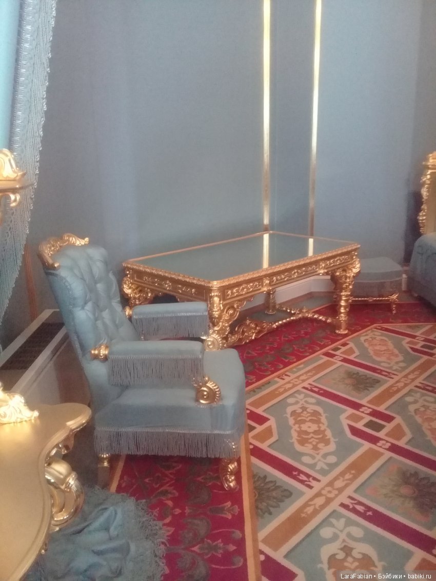 Шотландская гостья изучает столицу часть 4