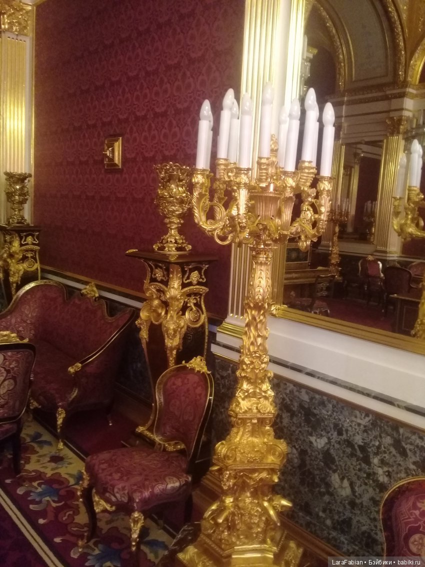 Шотландская гостья изучает столицу часть 4