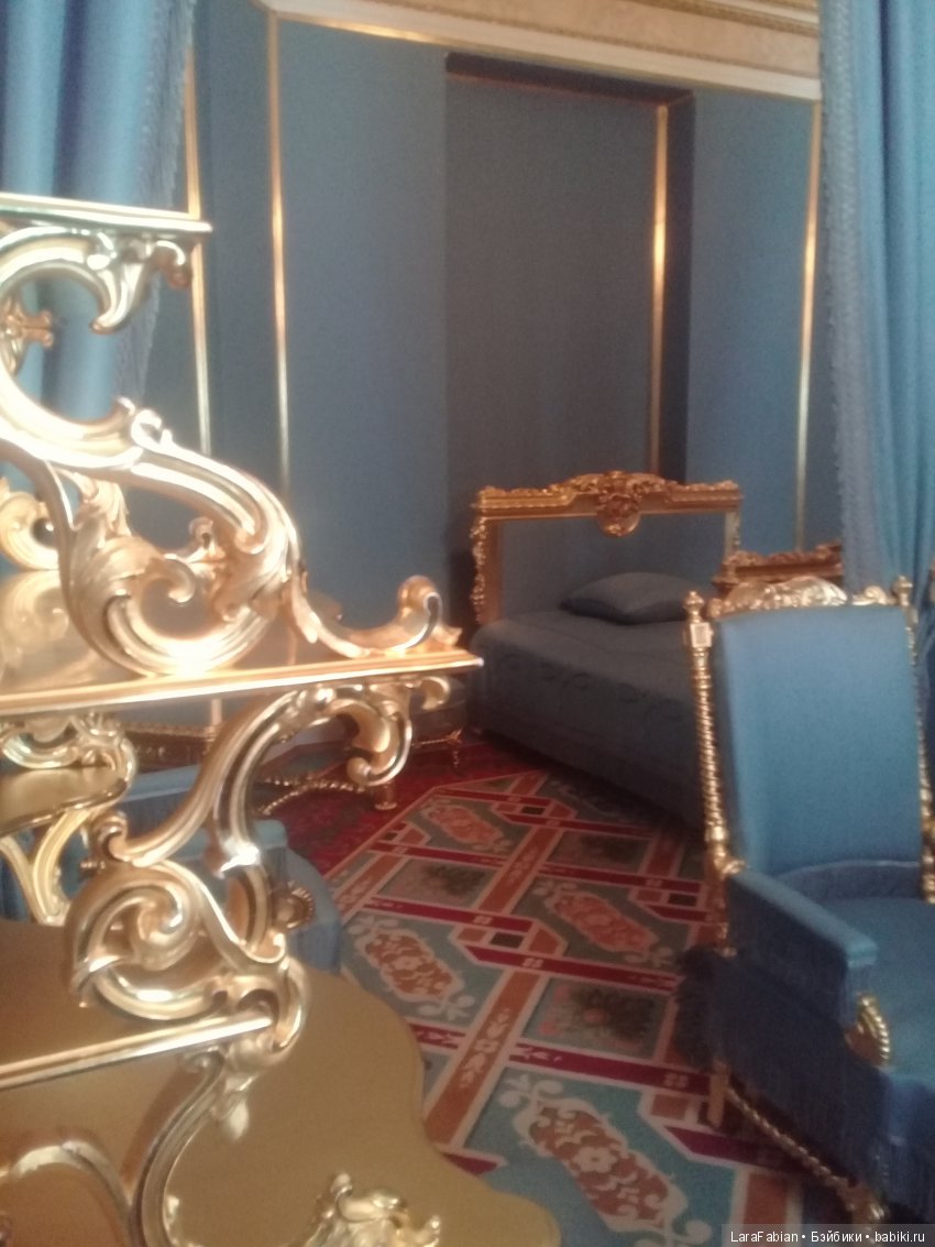 Шотландская гостья изучает столицу часть 4