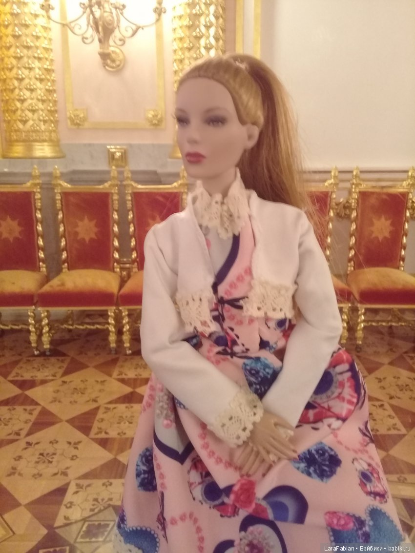 Мисс Бейбики-2019. Портрет Рании в интерьере (фото 3)