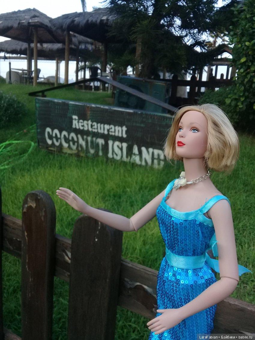 Дивы осваивают пляж и отель (фото 8)