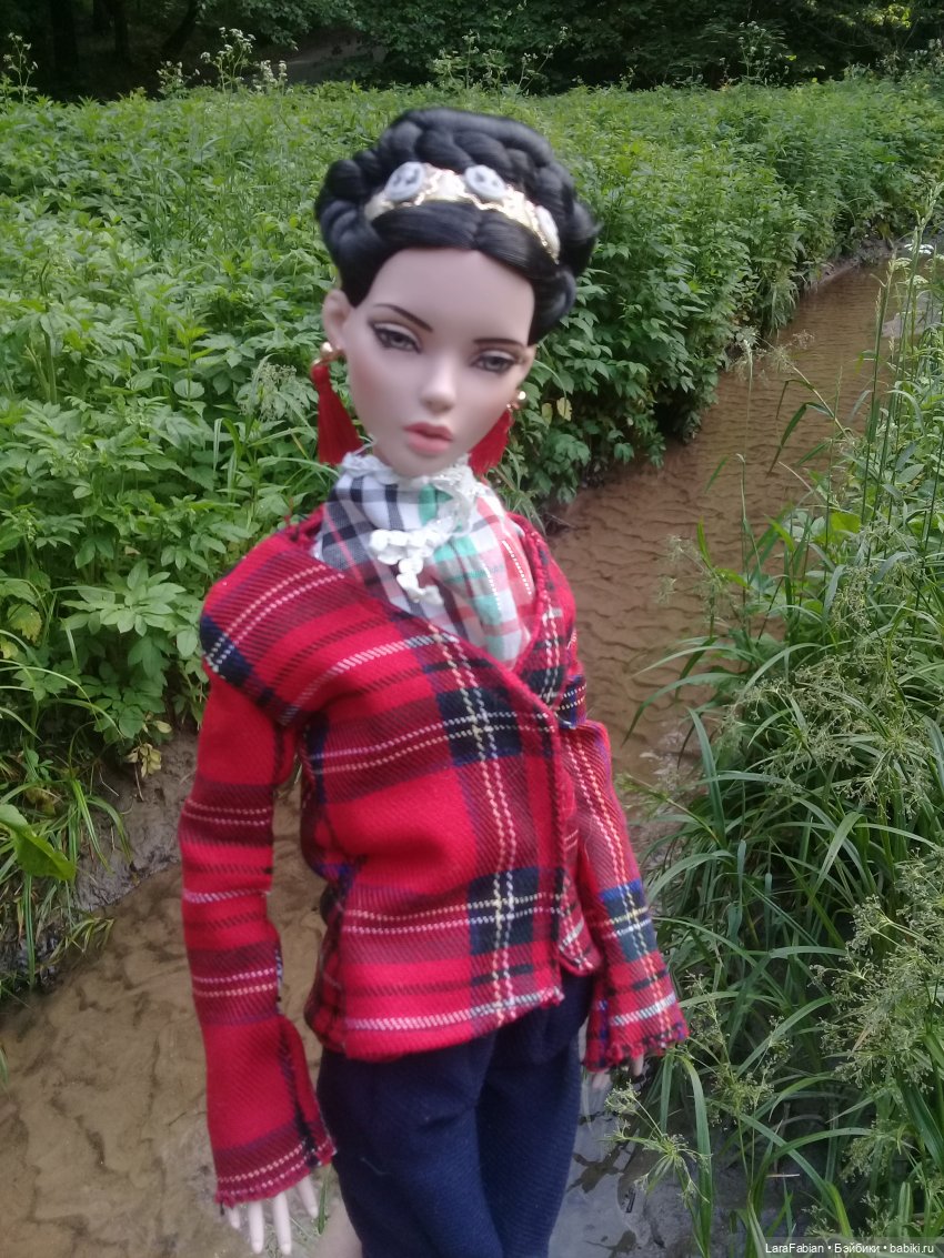 Посвящение Сергею Есенину. Рания и Сондра читают стихи