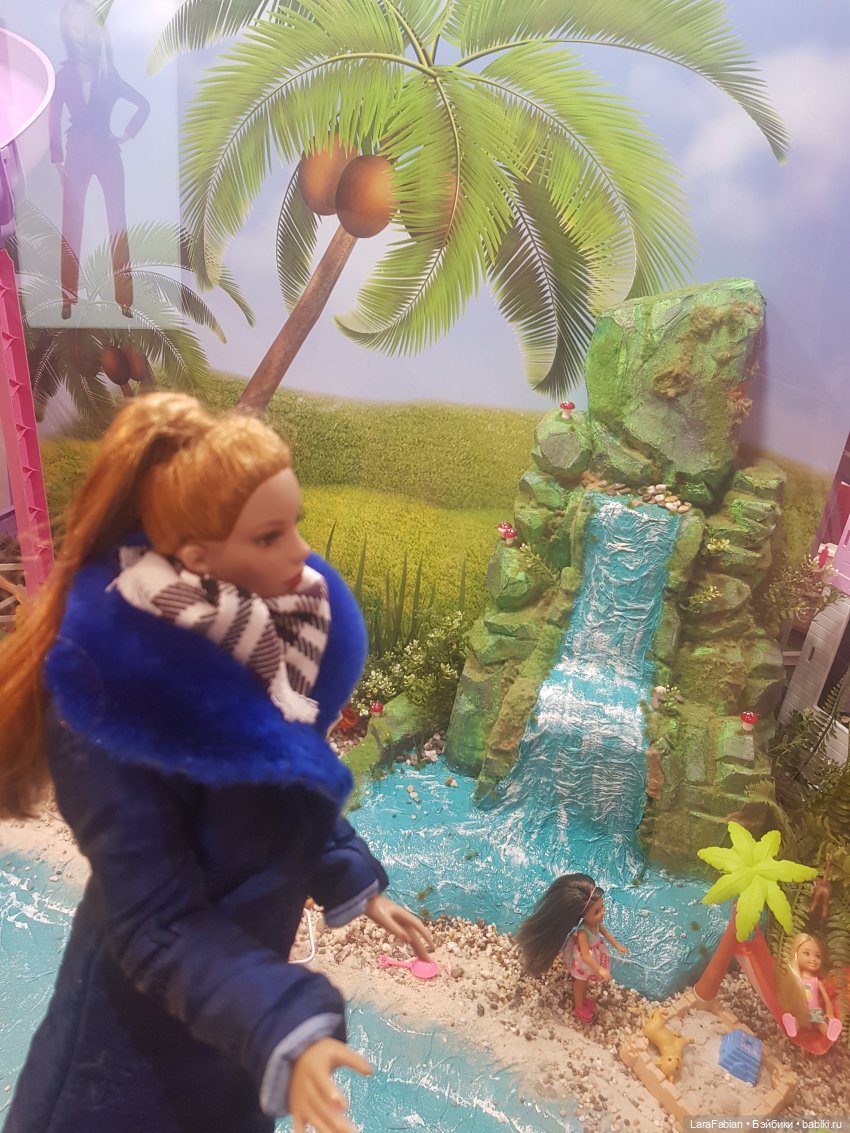 Новогодняя Москва. Рания и Тереза в ЦДМ (фото 6)