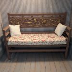 Авторский диван в винтажном стиле