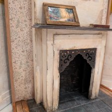 Камин в старом доме