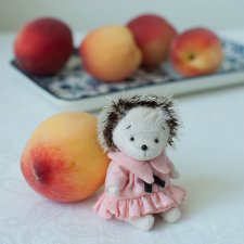 Верочка с персиками