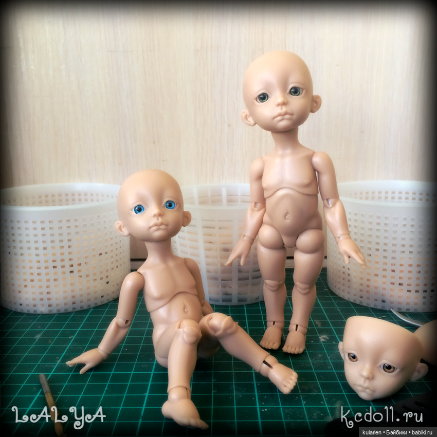 Как малышка Ляля (16 см) и ее сестричка к празднику наряжались