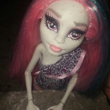 Грустная горгулья. Потому что, есть из-за чего грустить(