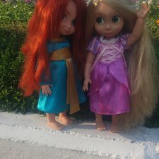 Даёте ли дочкам кукол на улицу?