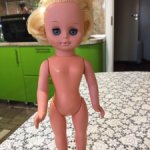 Куколка  Раунштайн - гибридик ( тело с грудью от другой немецкой  куклы) .
