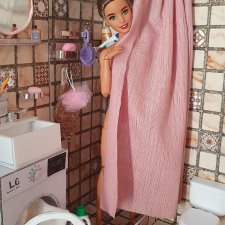 А не принять ли душ