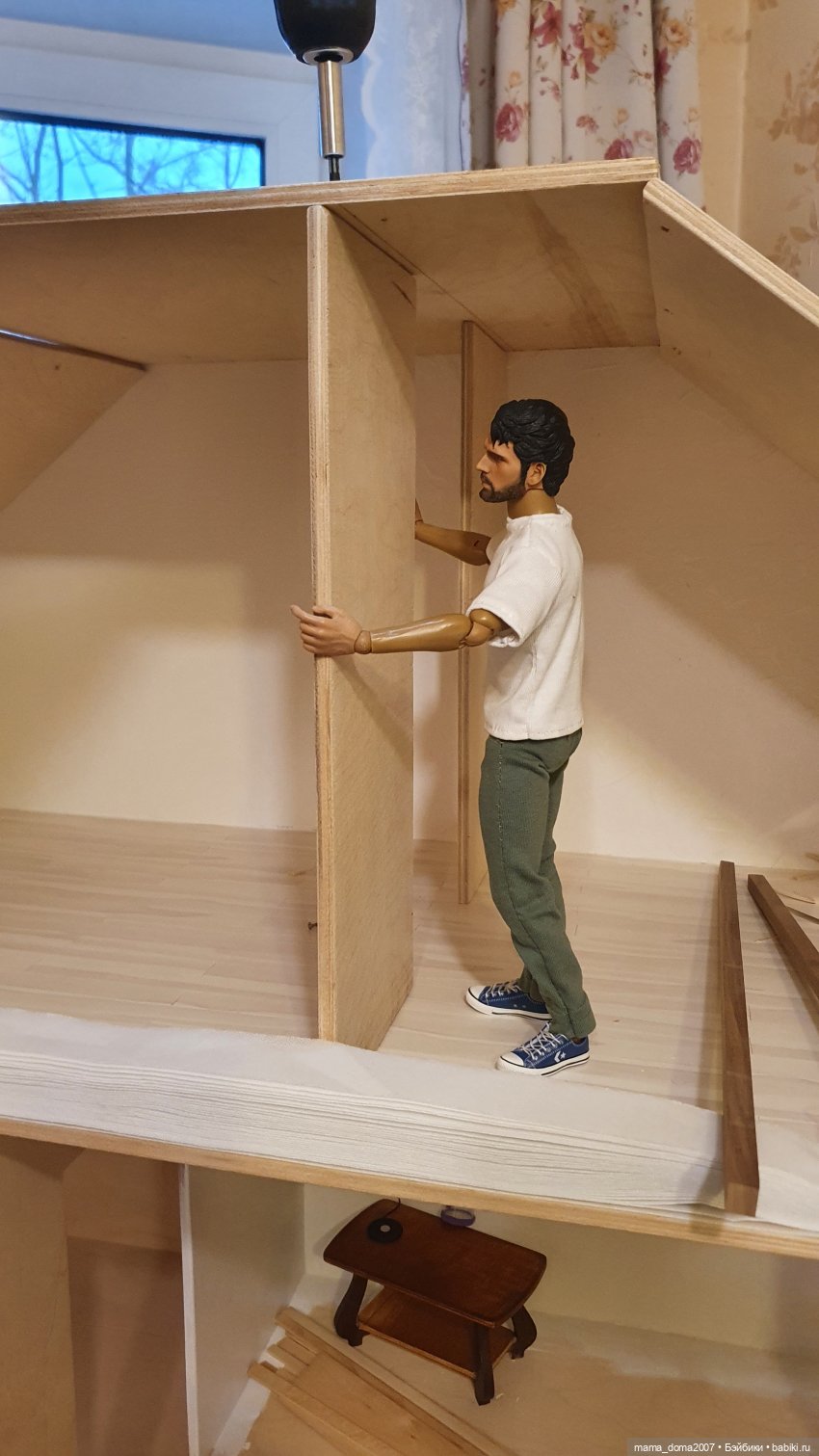 Трудовые будни Даниэля — Румбоксы и кукольные интерьеры: фото