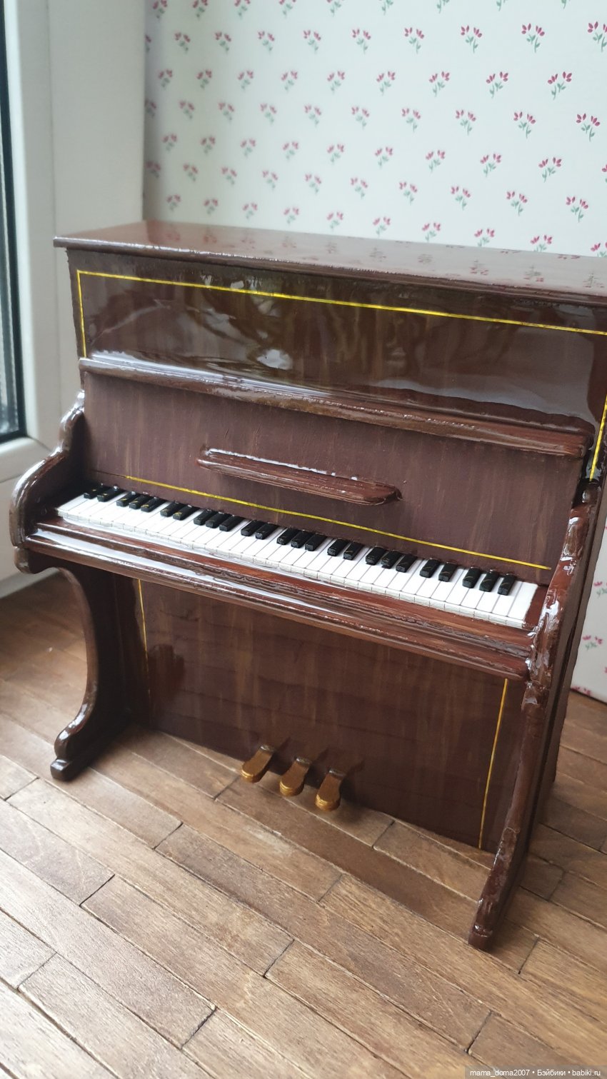 Красный октябрь в формате 1/6