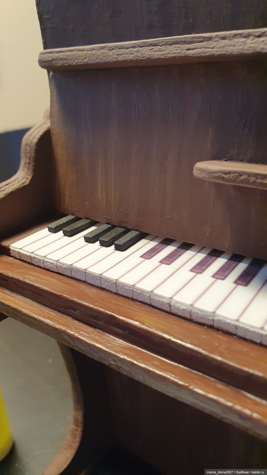 Красный октябрь в формате 1/6