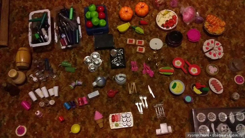 Куклополки номер раз — Домашние коллекции кукол: фото собраний (фото 3)