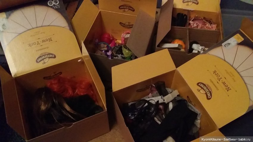 Мастерская roomtoure — Хранение кукол и материалов: организация рабочего места