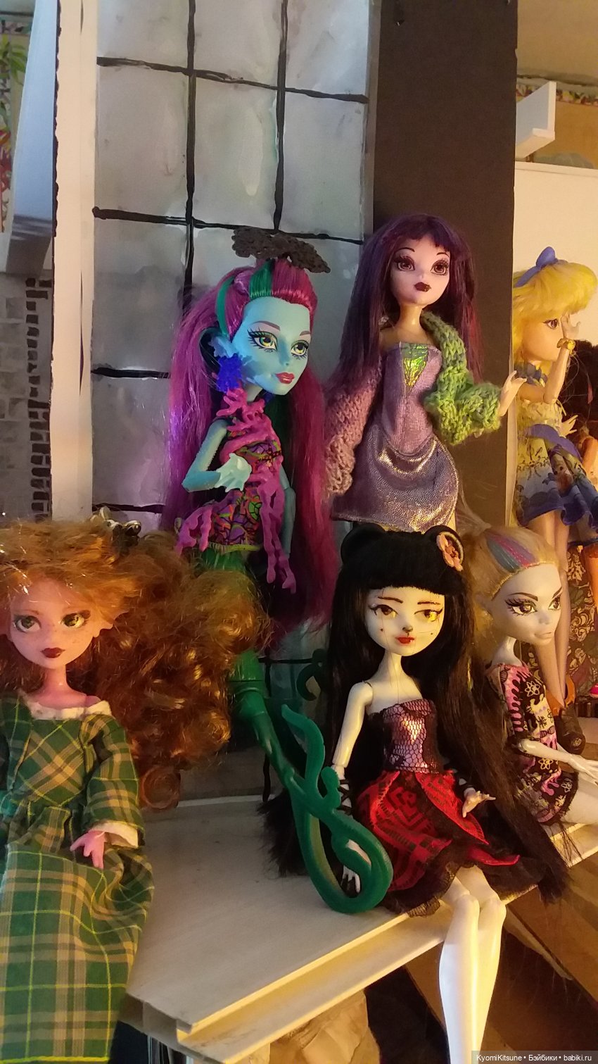 Мастерская roomtoure — Хранение кукол и материалов: организация рабочего места