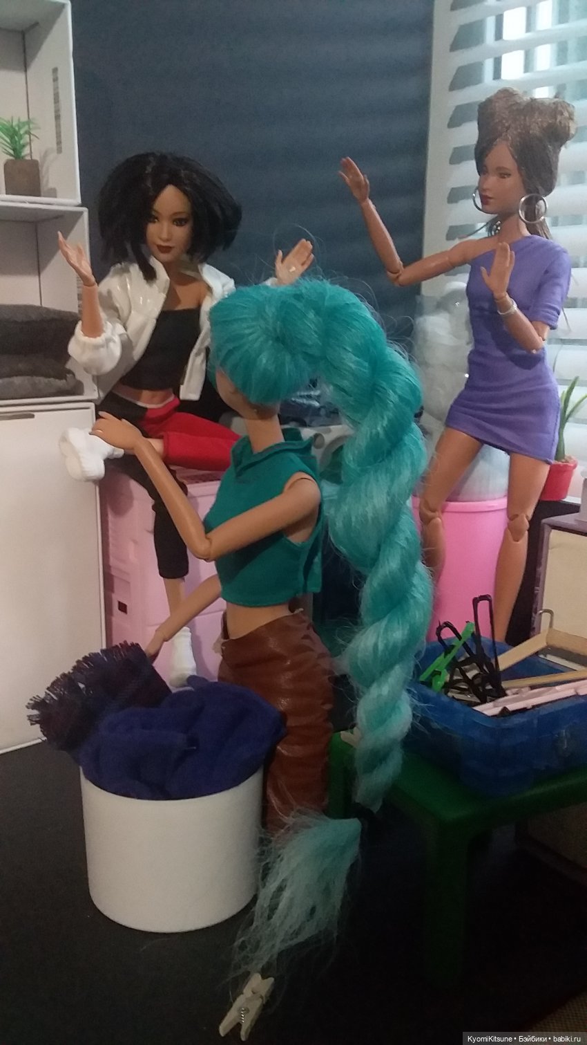 Мисс вселенная с зелено-венерианскими глазами