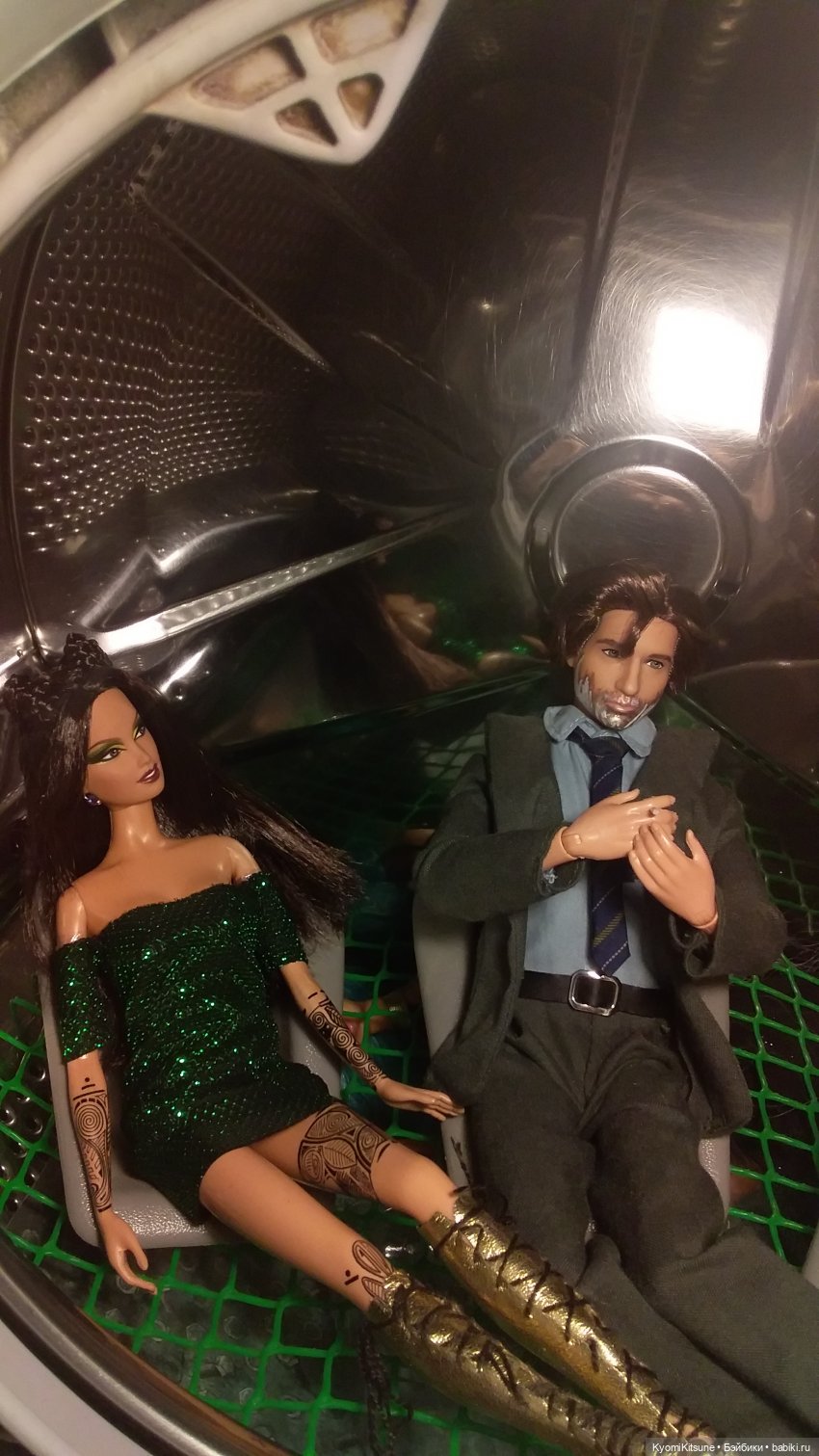 Мисс вселенная с зелено-венерианскими глазами