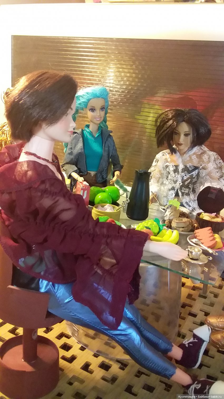 Мисс вселенная с зелено-венерианскими глазами (фото 4)