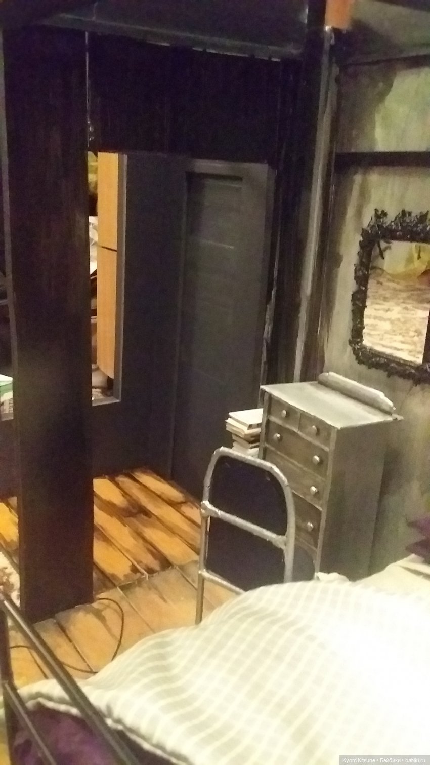 Мебельные страдания 3: превращение в ворчливую бабку