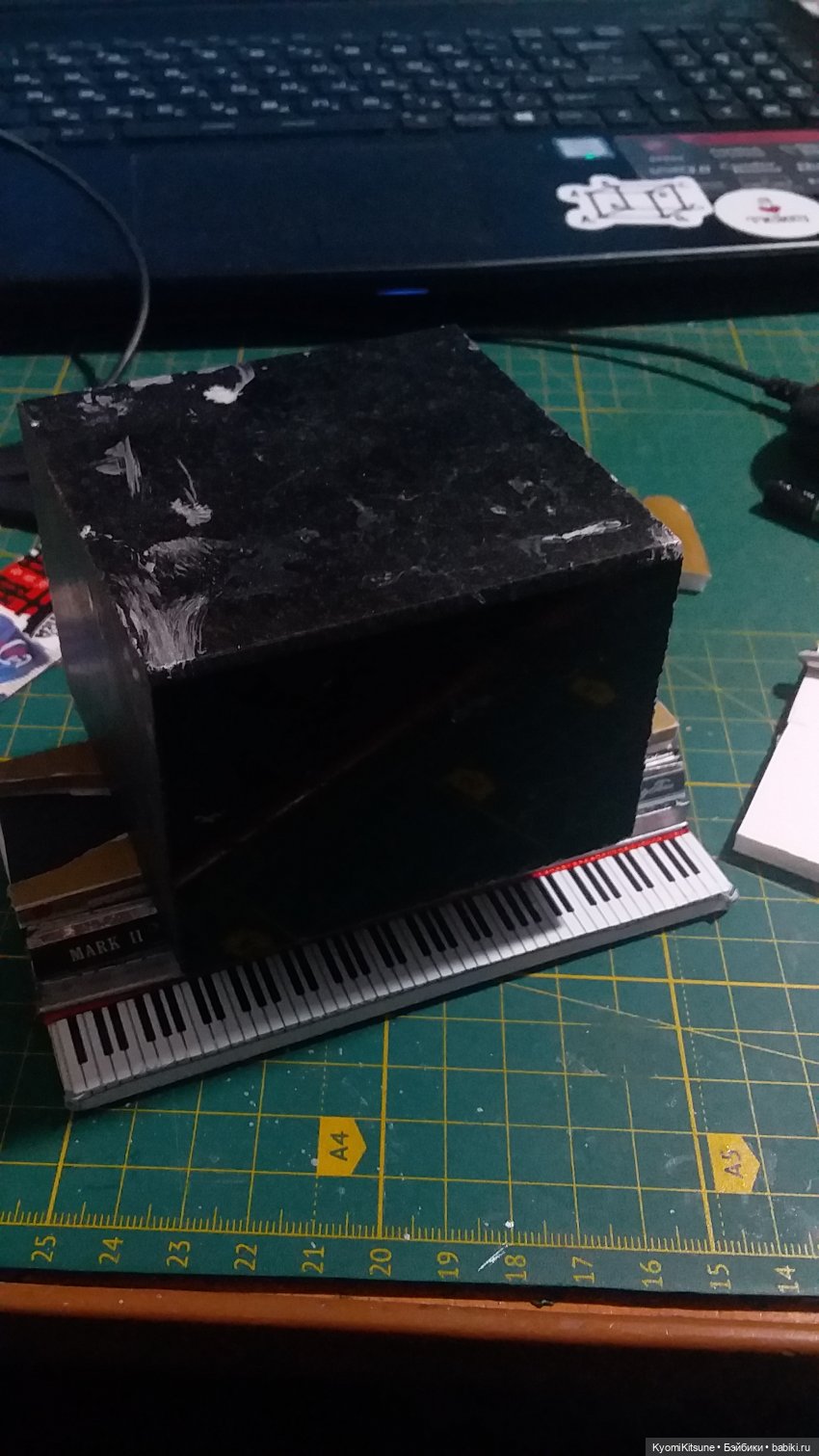 Мебельные страдания 3: превращение в ворчливую бабку