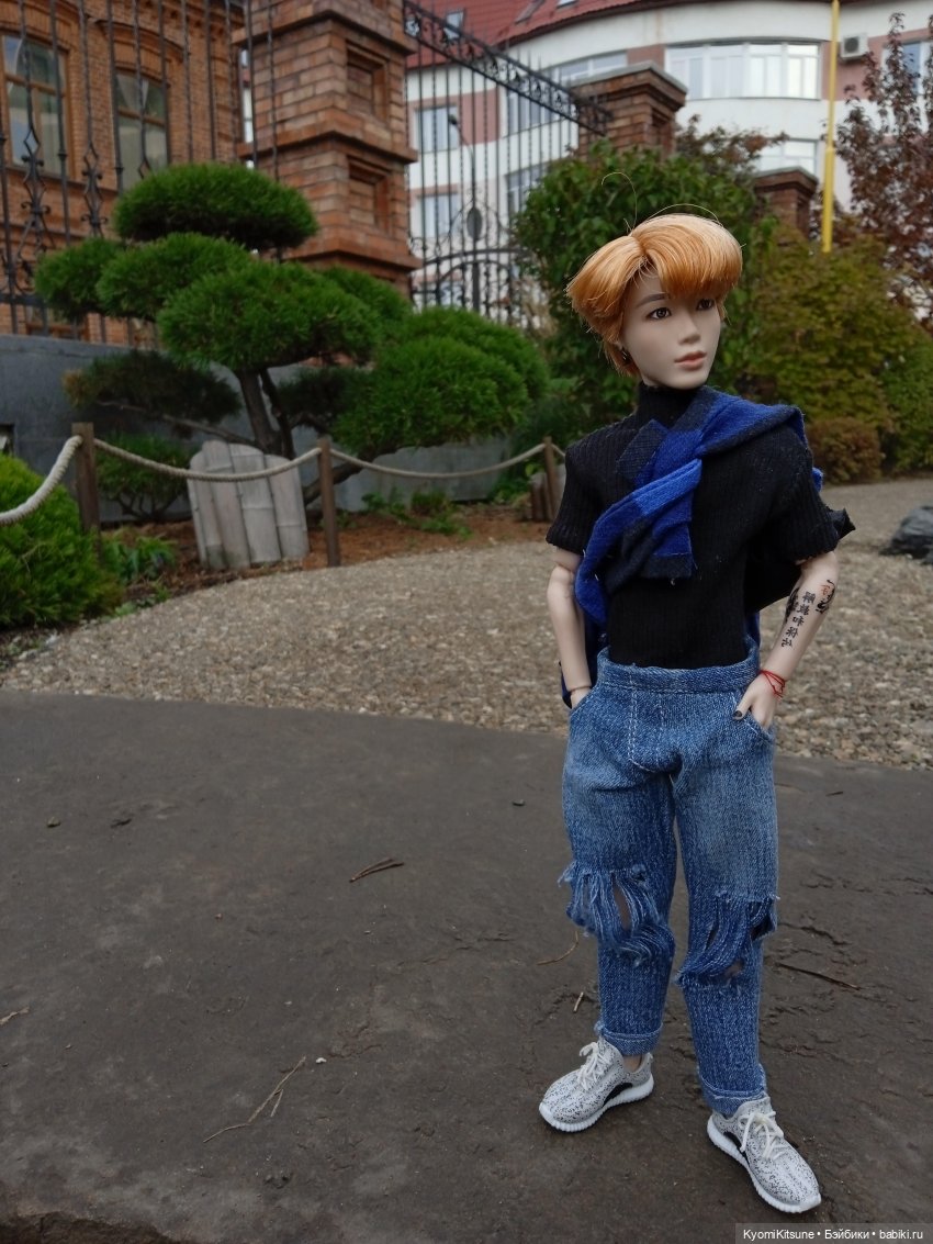 Осеннее (Киëми, Энакин, Юэн, Франческа)