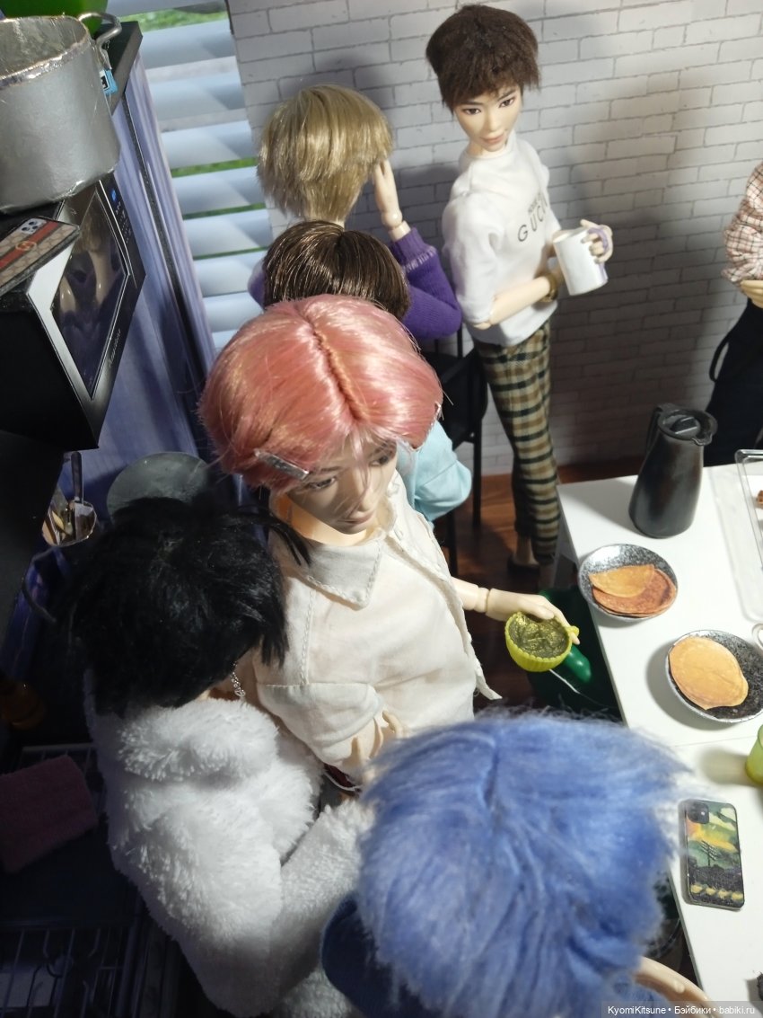 Здрасте, я ваш менеджер — Кукольные фотоистории и сериалы: комиксы (фото 7)