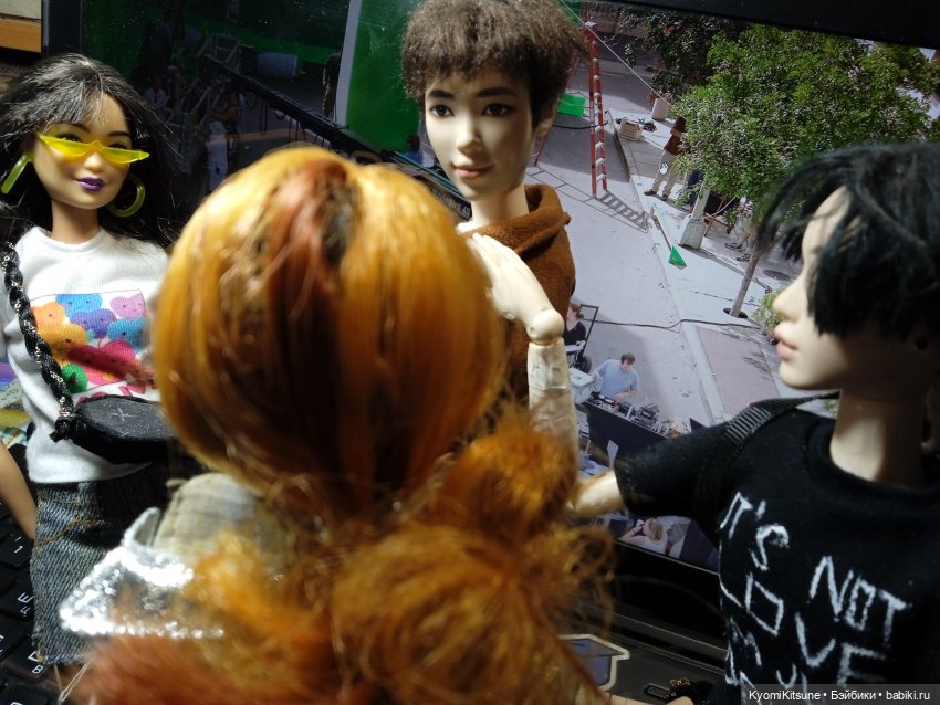 Здрасте, я ваш менеджер — Кукольные фотоистории и сериалы: комиксы