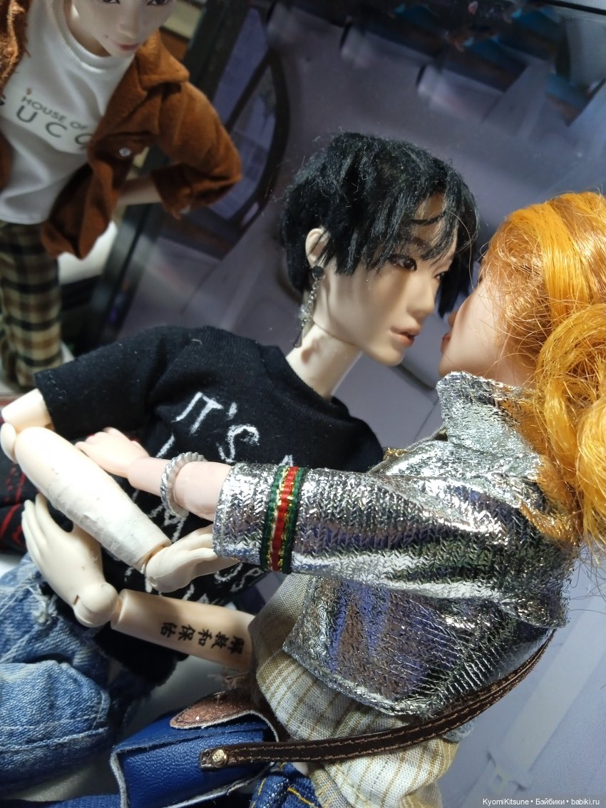 Здрасте, я ваш менеджер — Кукольные фотоистории и сериалы: комиксы