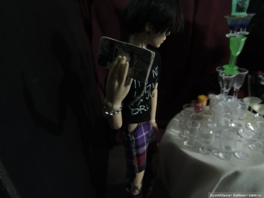 Заманаевы заманали фуршет или как Флюориты ходили на церемонию закрытия