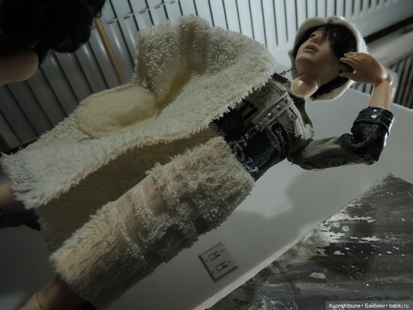 Хëнжи, прынц Чосонский, или общага разбирает подарки с августфеста