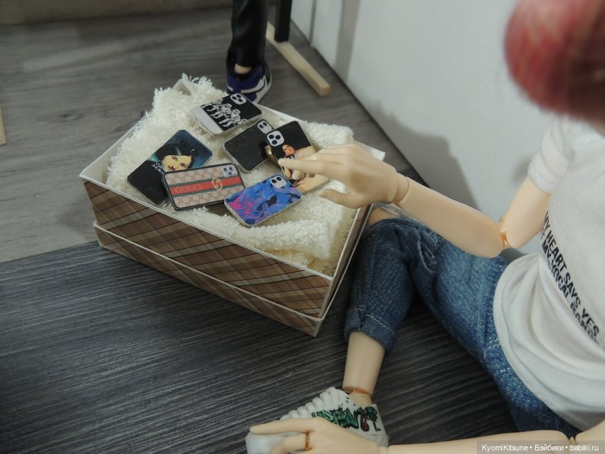 Хëнжи, прынц Чосонский, или общага разбирает подарки с августфеста