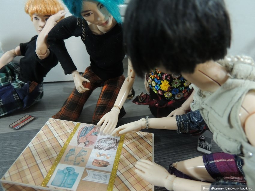 Хëнжи, прынц Чосонский, или общага разбирает подарки с августфеста (фото 6)