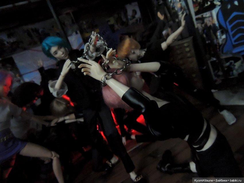 Хроники великолепной восьмёрки. Fluorite на Азиибриз, закадровое | Бэйбики Хроники великолепной восьмёрки. Fluorite на Азиибриз, закадровое