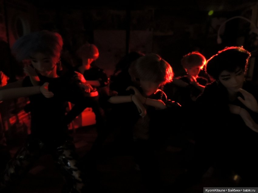 Хроники великолепной восьмёрки. Первое выступление Fluorite