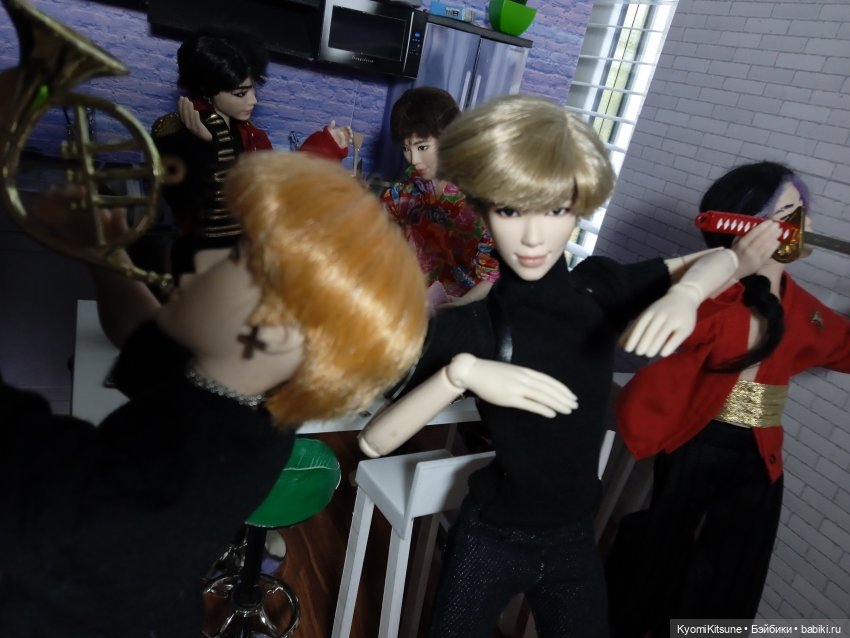 Юэн в Корее пишет домой или картина художника Хюэнжи | Бэйбики Юэн в Корее пишет домой или картина художника Хюэнжи (фото 3)